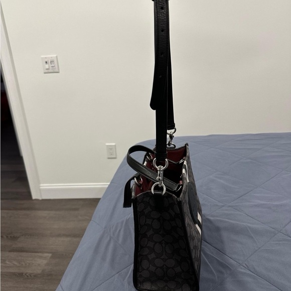 Coach Brown and Black Signature Tote Bag - Picture 8 of 10